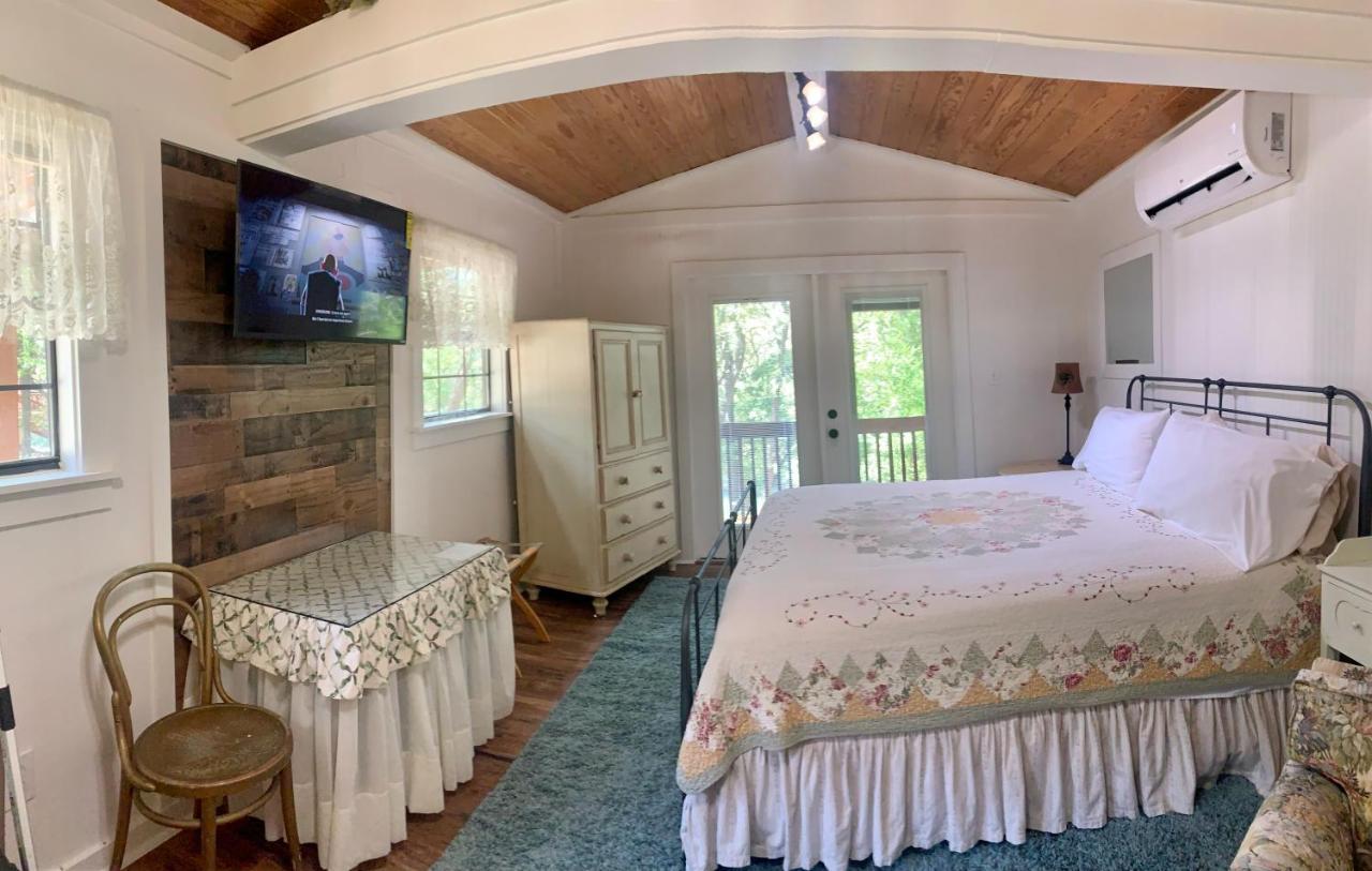 Lamb'S Rest Inn นิวบราวน์เฟลส์ ภายนอก รูปภาพ